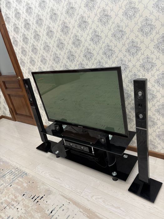 Продается Samsung плазменный телевизор.