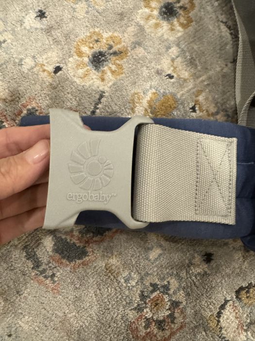 Ergobaby Embrace Heather