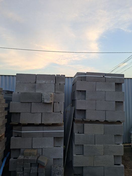 Продам пескоблок новый 240 шт