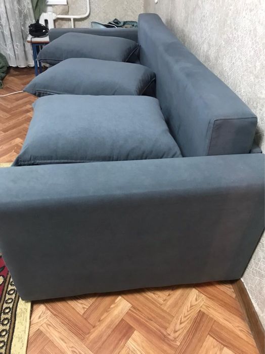 Продам диван в хорошем состояние