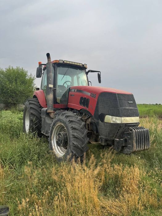 Case 255 aqula plugi va lazeri bilan