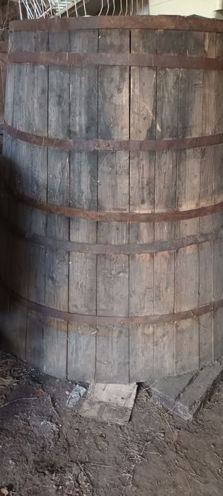 Vând vozuri pentru prune/mere de 1000l/1200l