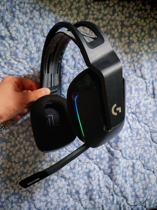 Casti logitech G733