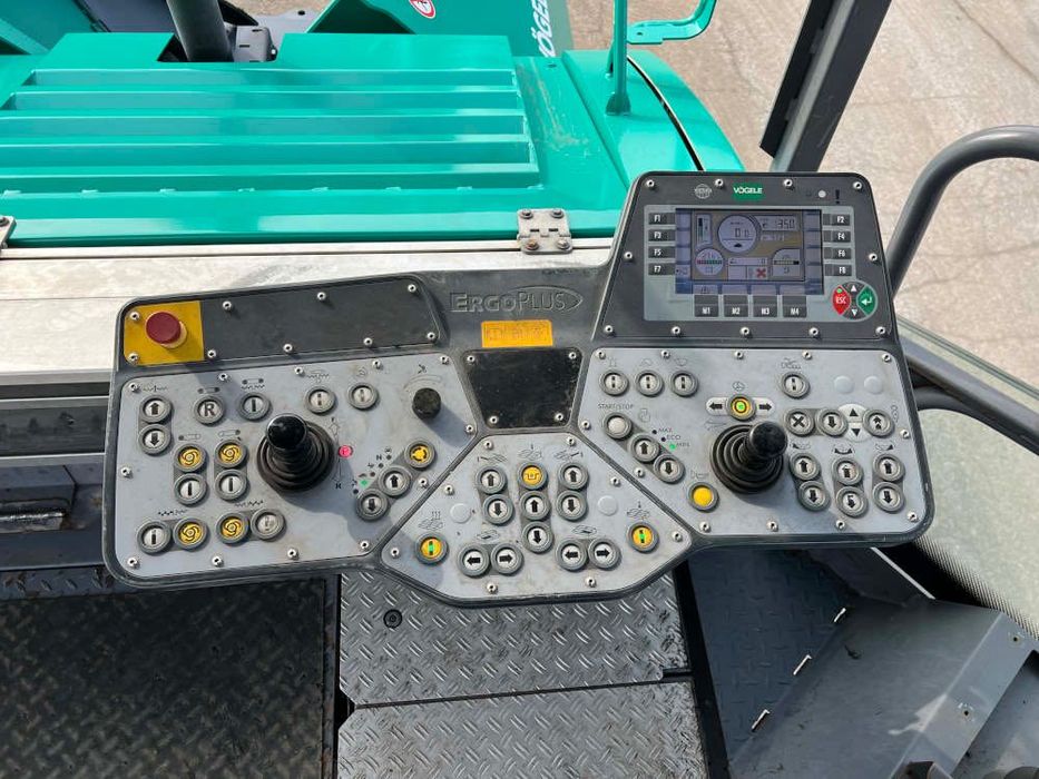 Асфальтоукладчик Vogele super 1800-3i