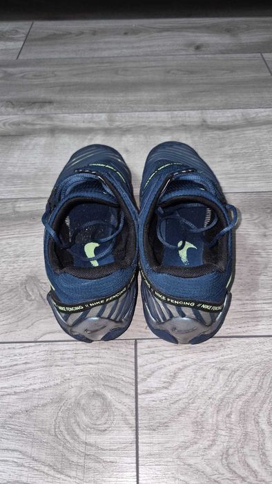 Vand pantofi scrima Nike