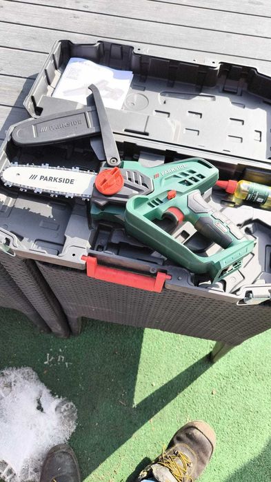 Drujba mica noua pe baterie 20V Parkside