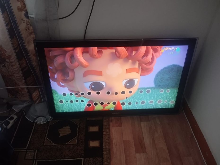 Продам телевизор срочно