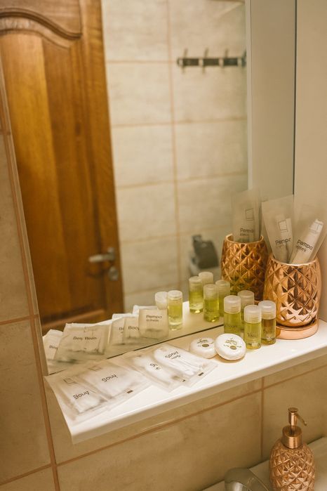 Regim Hotelier - Garsoniera Cazare București, Metrou Costin Georgian