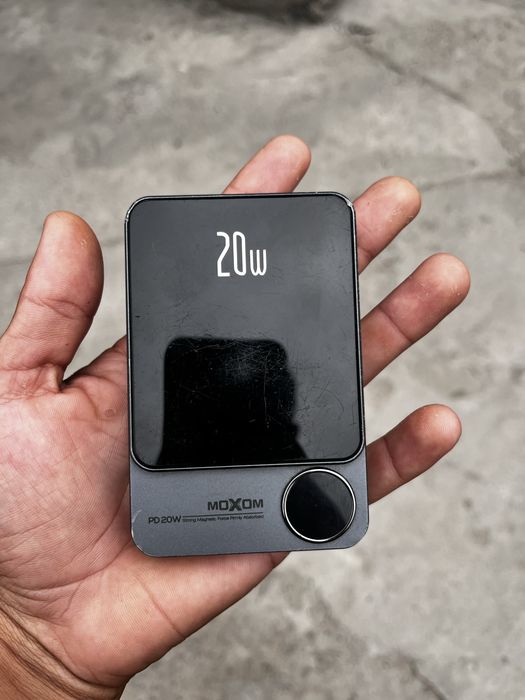 Поврбанк Moxom 20W