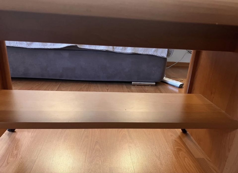 Masa pal din lemn cires