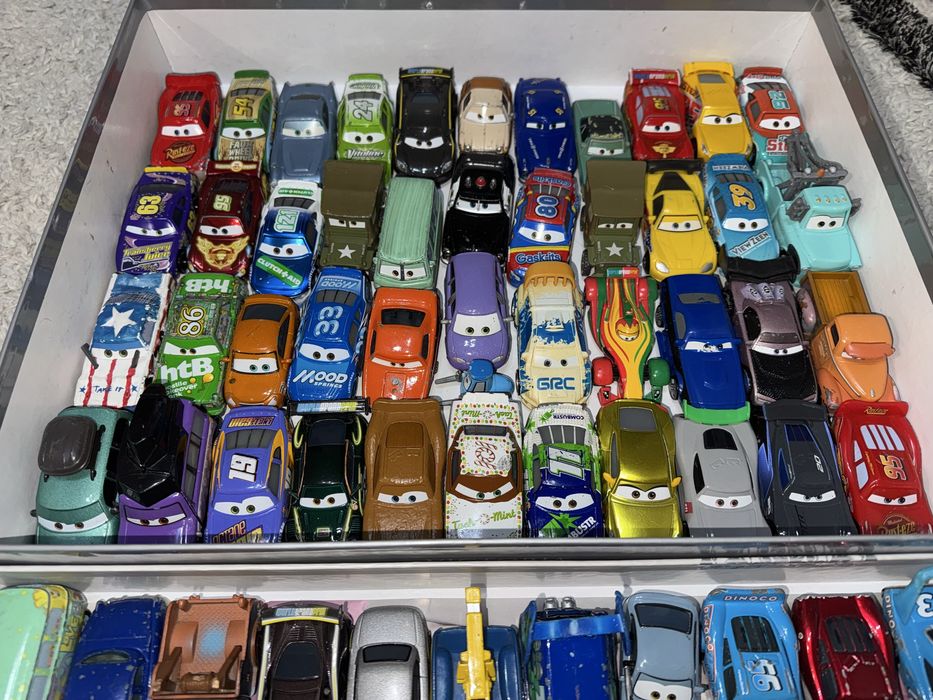 Colectie masinute CARS - Disney