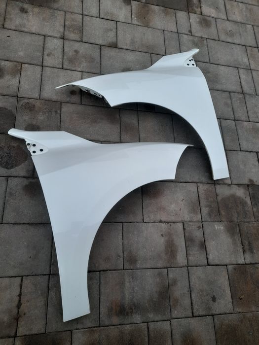 Aripa Fata Stanga Dreapta Alba Renault Megane 3 An 2009-2016
