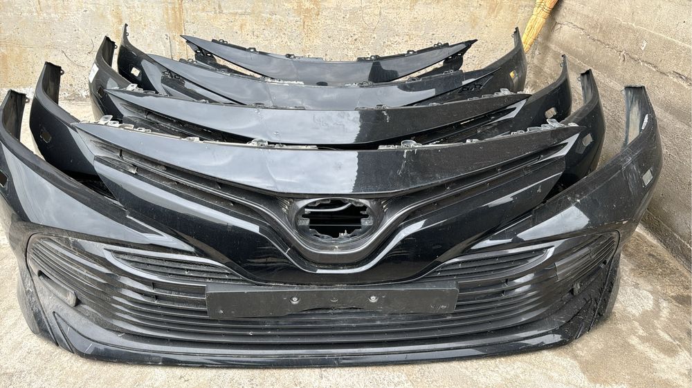 Бампера на Toyota camry 70