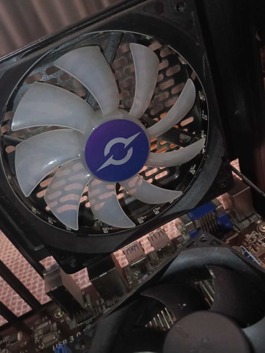 Vând 2 kituri PC placa de baza+ procesor