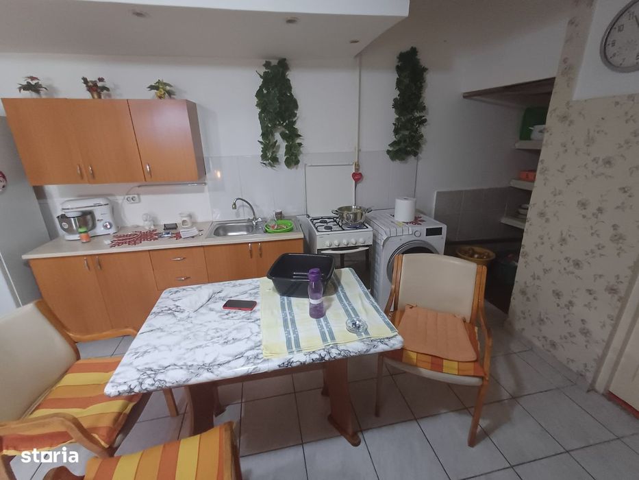 Vand apartament 2 camere in Marasti