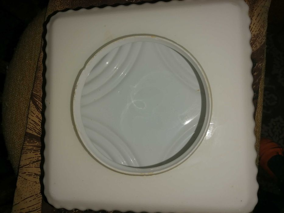 Стъкло  за плафон