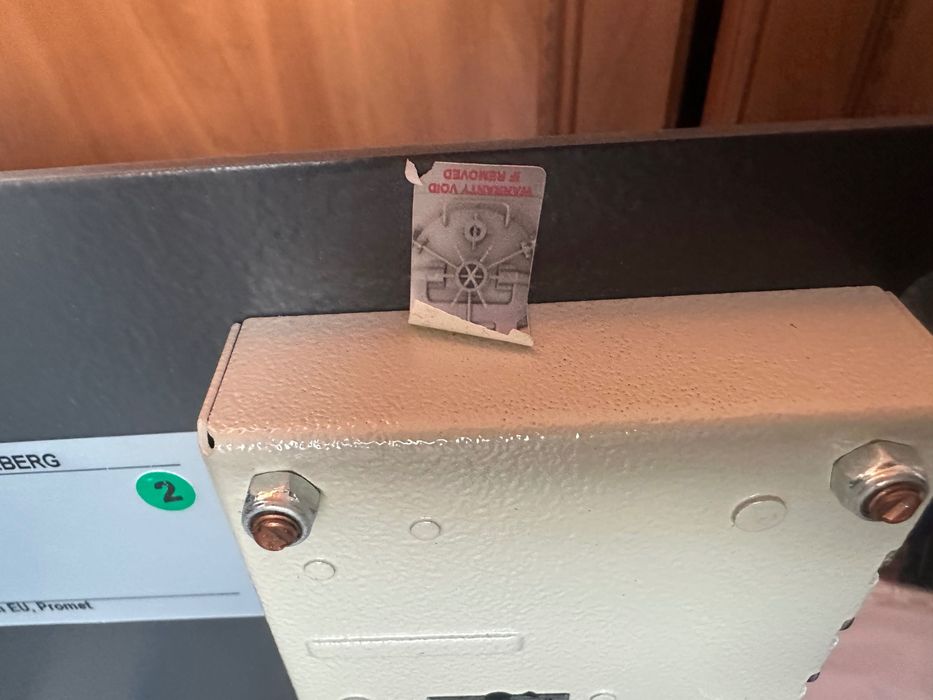 Метална Каса/Сейф за пистолет