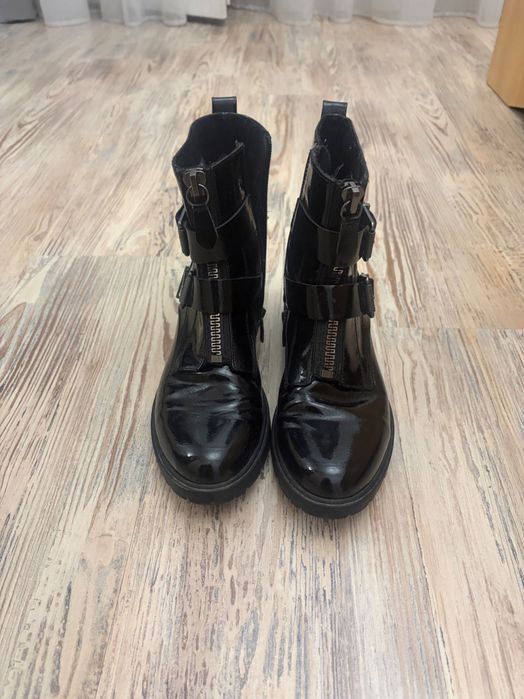 Продам ботинки Tamaris