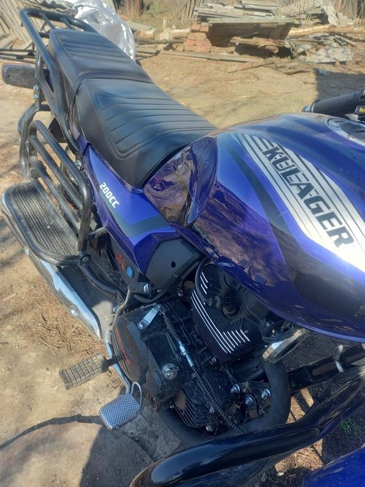 Продам мотоцикл suzuki 200куб постушка