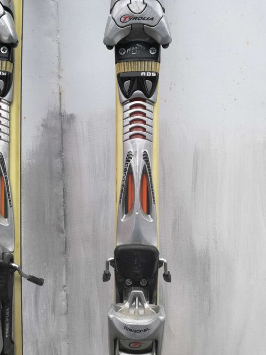 Schiuri Volkl  P50 Race Carver Energy