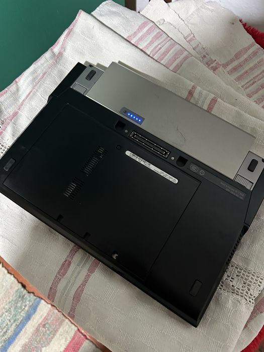 Laptop Dell Latitude E4200