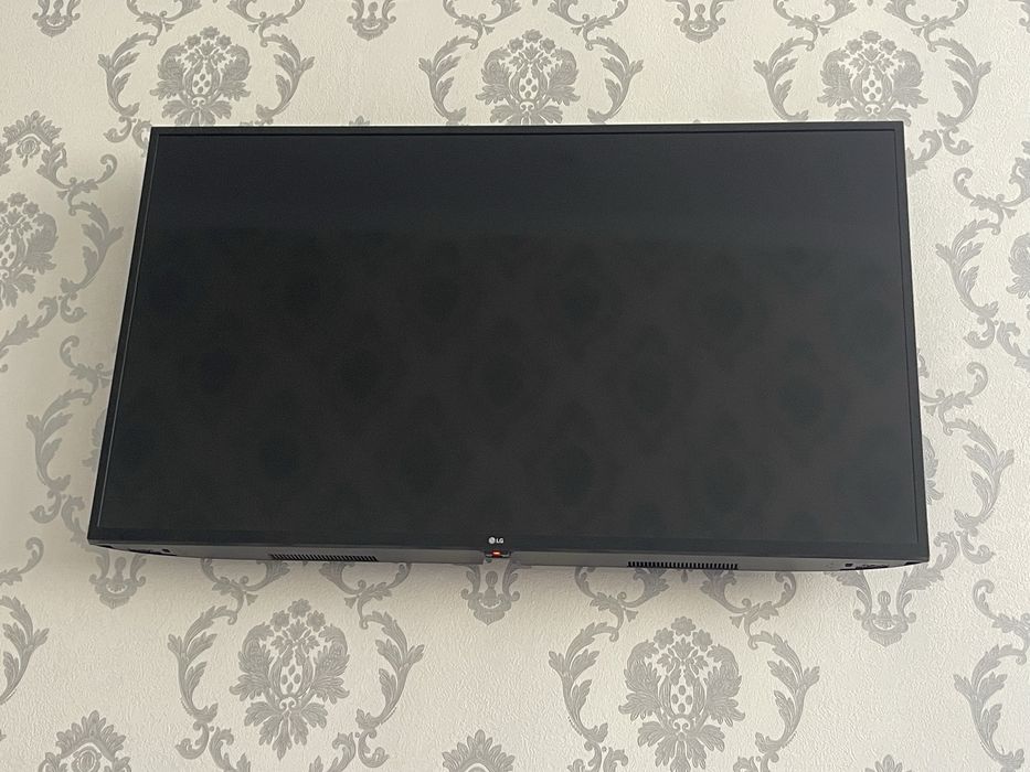 Продам смарт телевизор LG 50 диагональ