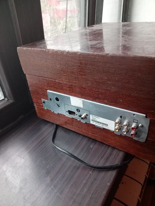 Радиола старинная