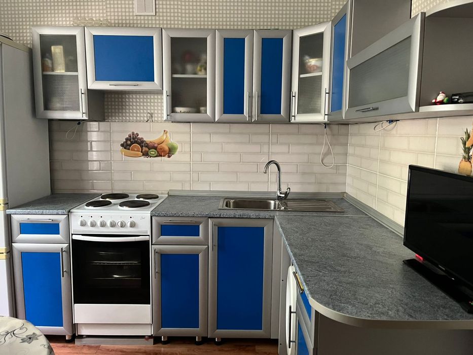 Угловой кухонный гарнитур