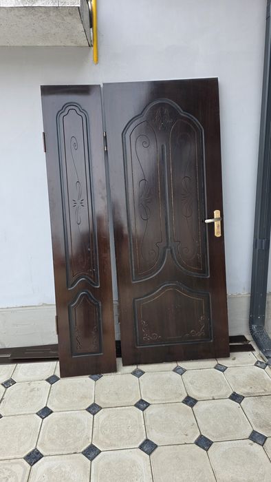 Есік сатылады двери