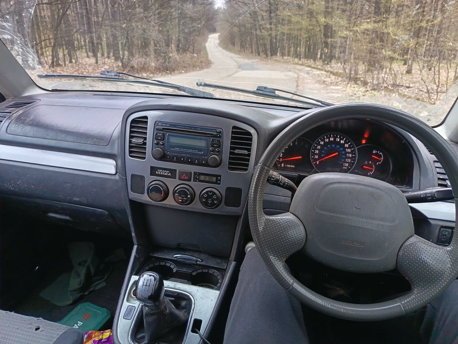Suzuki grand vitara 1