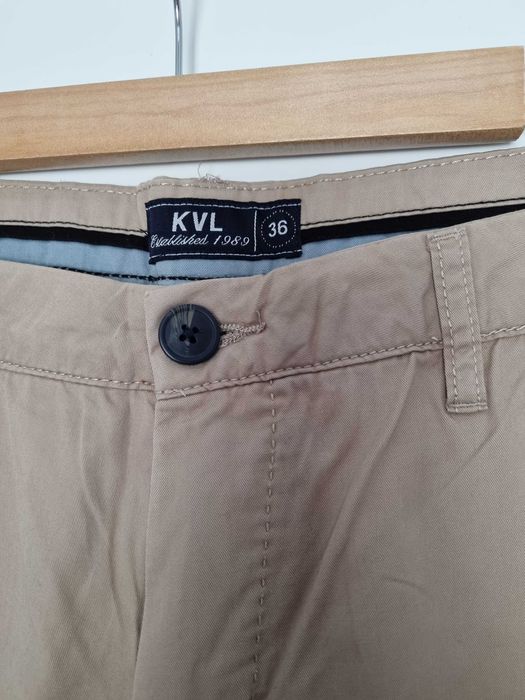 Pantaloni scurti  [36]