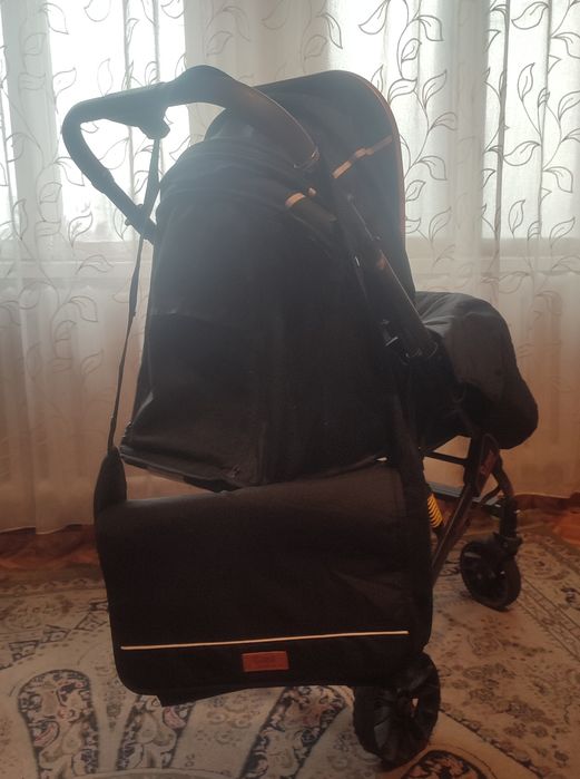 Продам детскую коляску