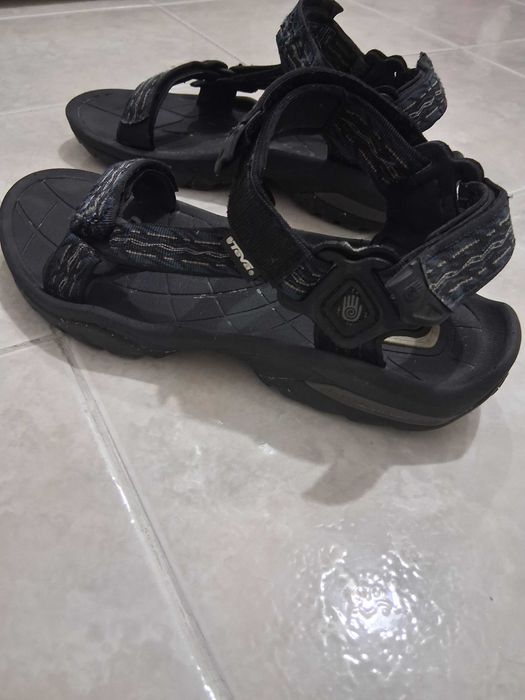 Сандали Teva в отлично състояние
