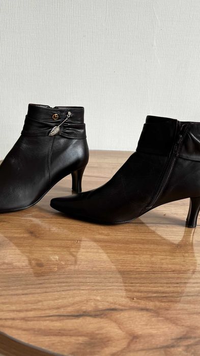 Осенние кожаные сапожки