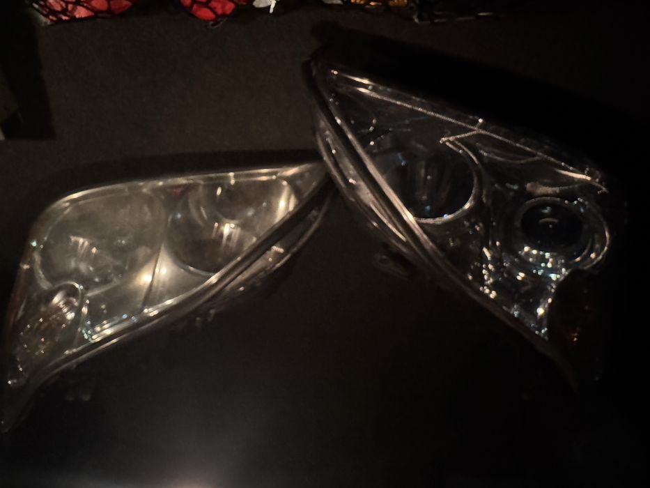 Продам фары на Lexus RX330