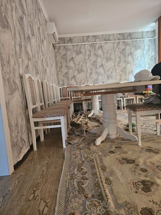 Стол сатылады гостиной