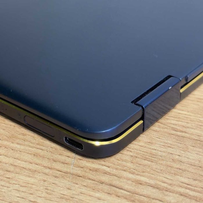 Asus ZenBook 13 Intel Core i7-8550U SSD 256GB / 512GB RAM 16GB Touchscreen | TrueGSM