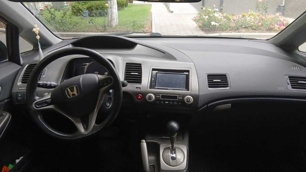 Honda Civic 4DR, automata CVT, 1.8 i-VTEC, benzina, 140CP, 2009