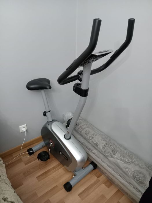 Велотренажер в отличном состоянии