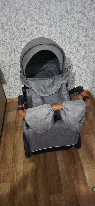 Детская коляска всесезонная