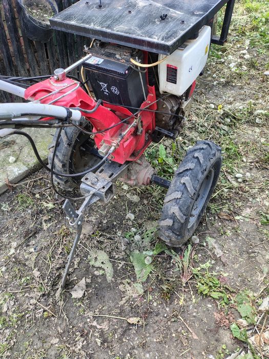 Vând motocultor 12 cp