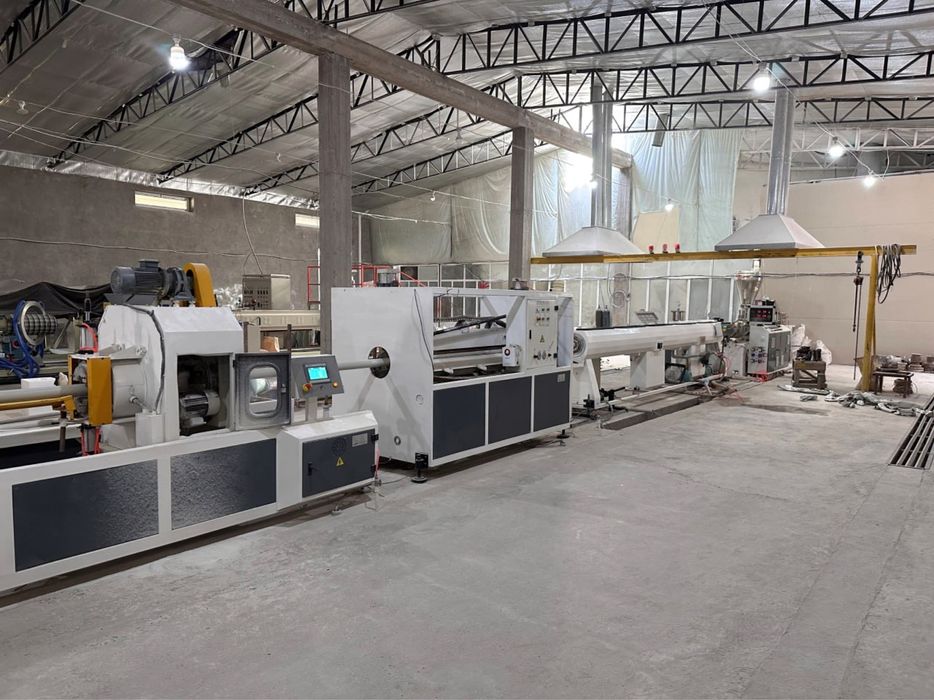 50–160 mm UPVC quvur ishlab chiqarish liniyasi.