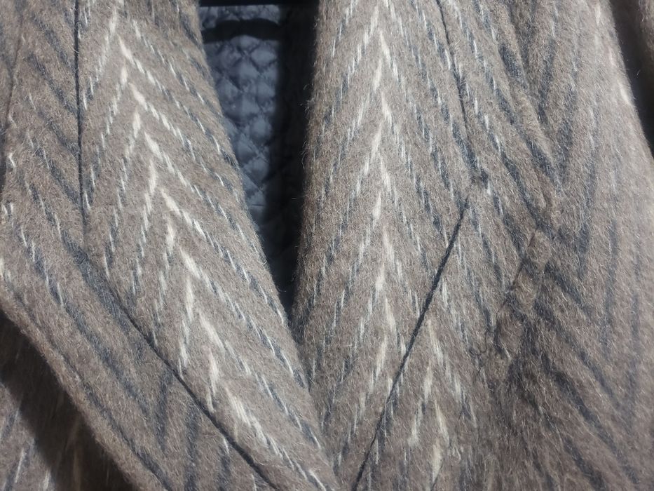 Продам новое демисезонное пальто