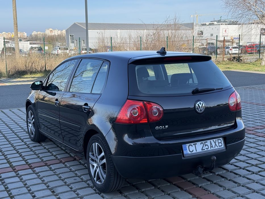Volkswagen Golf 5•2008•1.6 Benzina•Rate la parc•Variante•Finantare