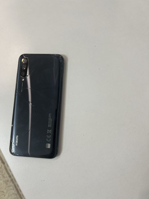 Продам телефон miai3