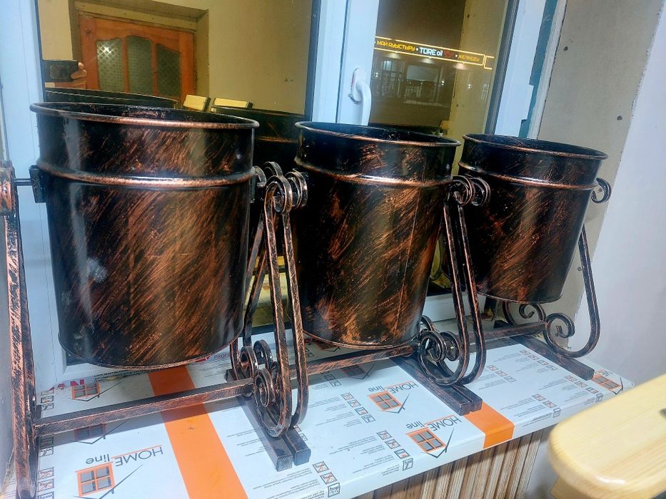 Скамейка со спинкой с ковками 2мт