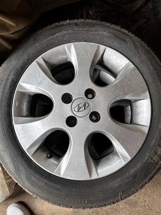 4 броя лети гуми със джанти 15 цола от hyundai i20