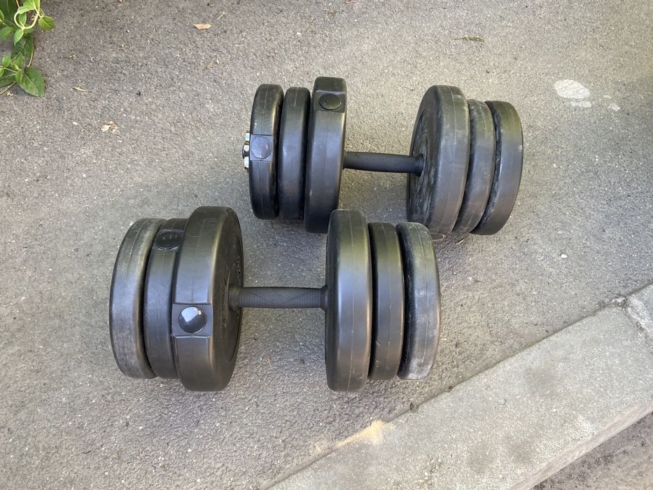 Gantere reglabile set 42 kg. 21 kg+21 k=42 kg noi pret promo 350 ron