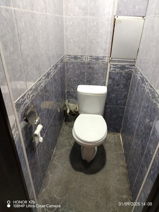 Guliston shahar 6 mavzeda ijaraga 2 xonali  uy beriladi