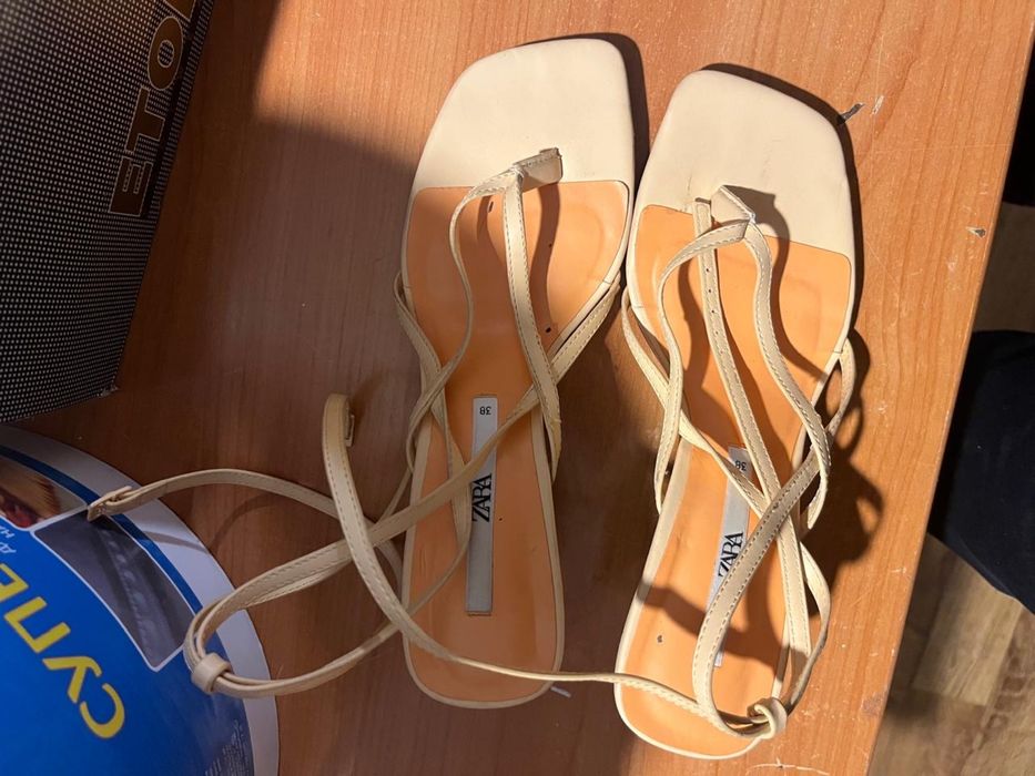 Обувь, Все за 2000 тг